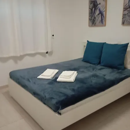 Oasis Park Al Апартаменты Портиман