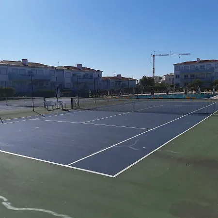 Oasis Park Al Портиман